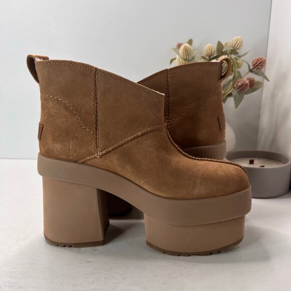 UGG Classic Mini New Heights Platform Suede Boots Chestnut Women's 8 Tried On - Picture 6 of 11